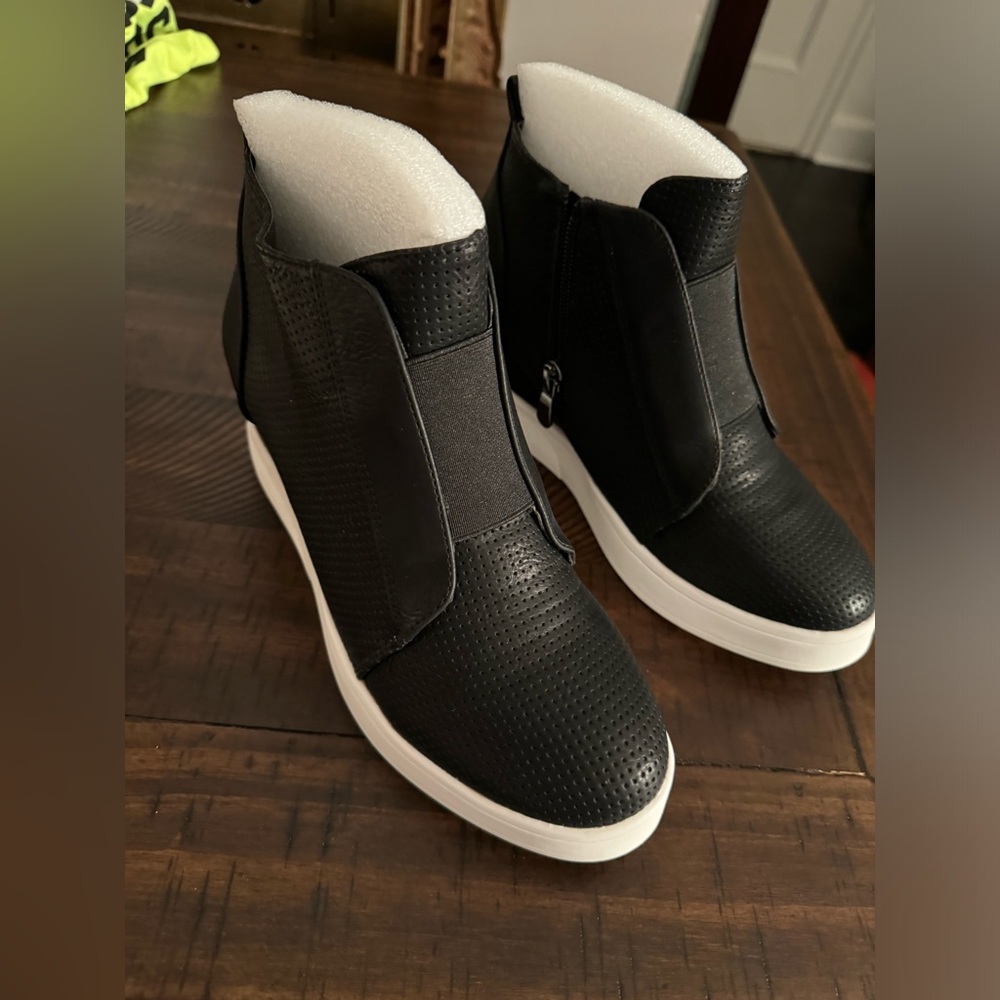 Women's Clara Wedge Sneakers, 7.5 wide